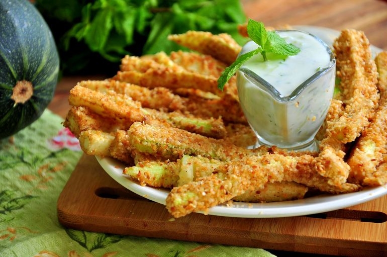 Кабачки в сырной панировке. - «Закуски»