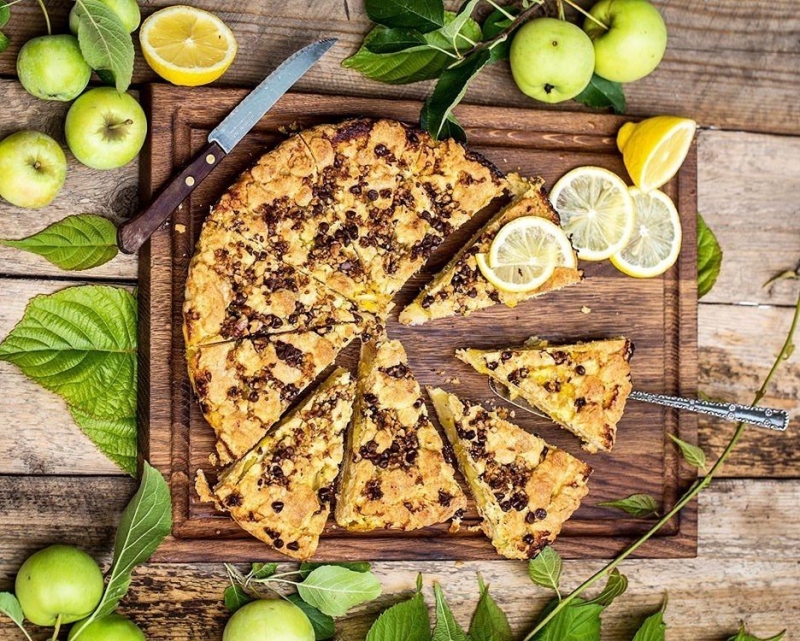 Добавьте кислинки! Чудесный пирог с яблоками, лимоном и апельсином - «Я и Кухня»