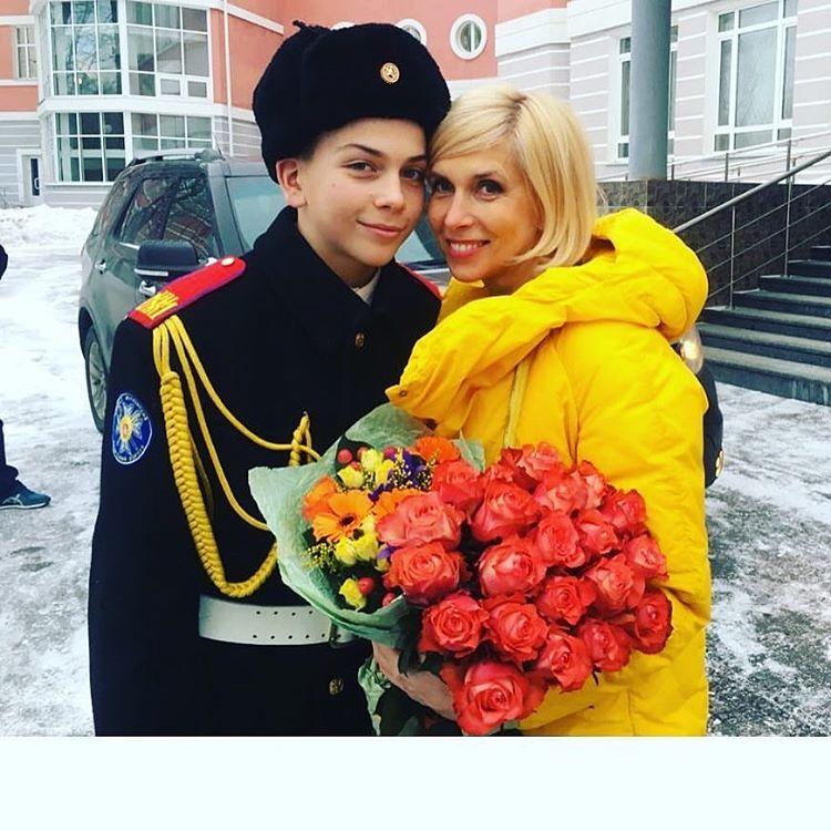 Мы без вас никуда! Знаменитости поздравляют с Днем защитника Отечества - «Я и Отдых»