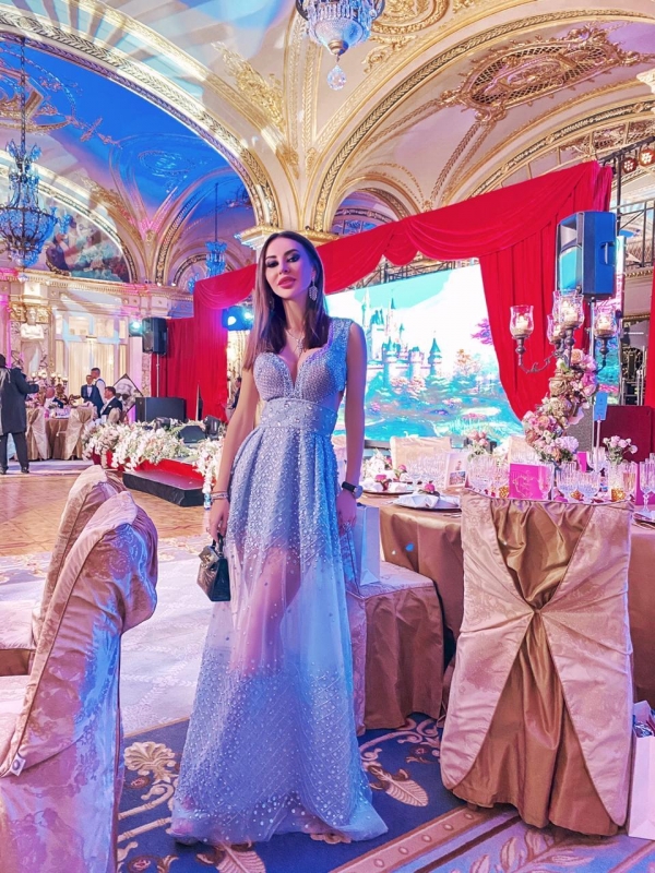 Фэшн-блогер Вероника Орхид посетила «Большой бал принцев и принцесс» в Монако - «Домашние Питомцы»