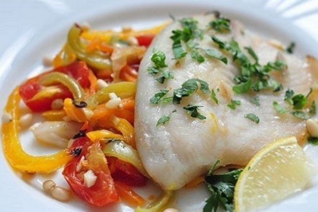 Рыбное филе с запеченными овощами в духовке - «Второе блюдо»