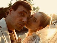 Юлия Снигирь опубликовала нежные и забавные фото с Евгением Цыгановым - «Я как Звезда»