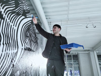 Искусство момента: во «Флаконе» запустили уникальный арт-проект с художником Андреем Бергером - «Про жизнь»