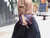 С чем носить плиссированную юбку: 5 вещей для идеального образа - «Я и Мода»