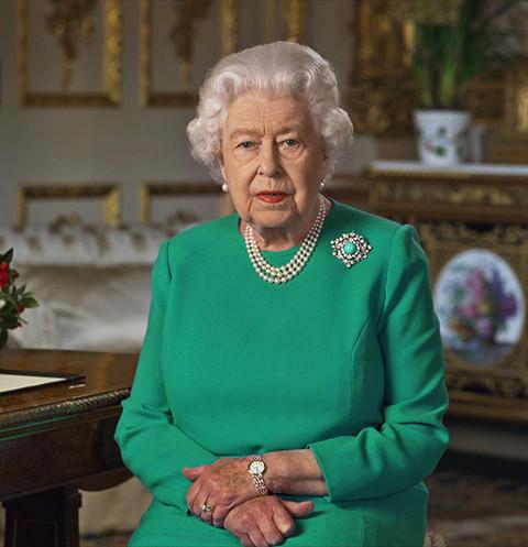 Без гостей, подарков и салюта: Елизавета II празднует 94-ый день рождения в изоляции - «Я и Отдых»
