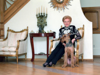 В гостях: как выглядят квартира и собака 59-летней Елены Малышевой (фото) - «Я как Звезда»