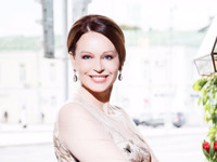 Ирина Безрукова в роскошном наряде восхитила поклонников красотой - «Я как Звезда»