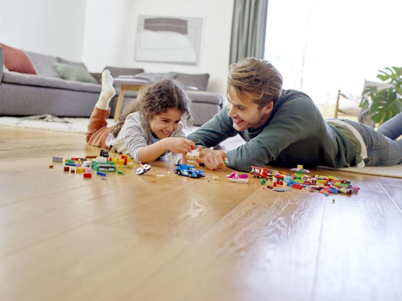 Компания Lego проводит бесплатные челленджи, чтобы помочь родителям и детям скоротать карантин - «Я и Дети»