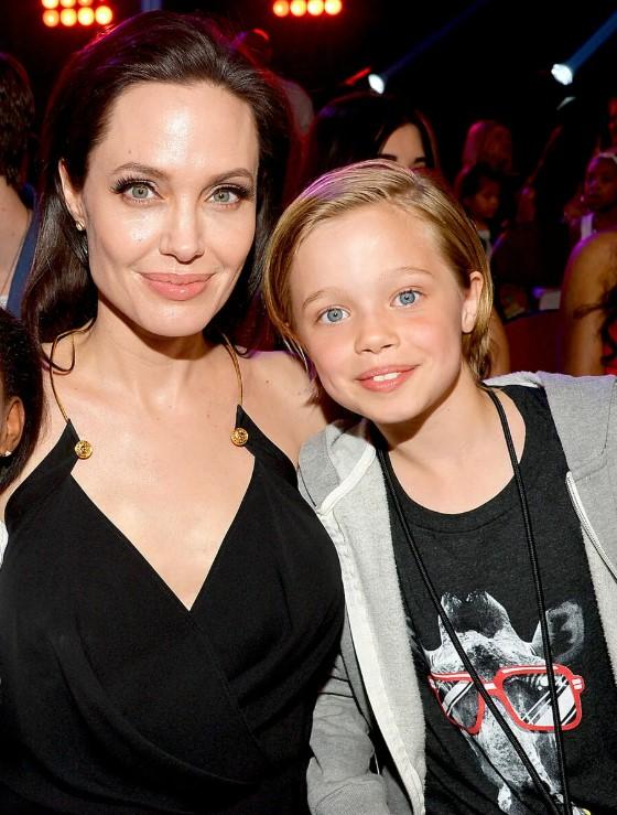 Худший кошмар Джоли: дочь Брэда Питта, вопреки запретам, сблизилась с Дженнифер Энистон - «Домашние Питомцы»