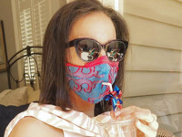 Появились защитные маски с отверстием для коктейльных трубочек - «Про жизнь»