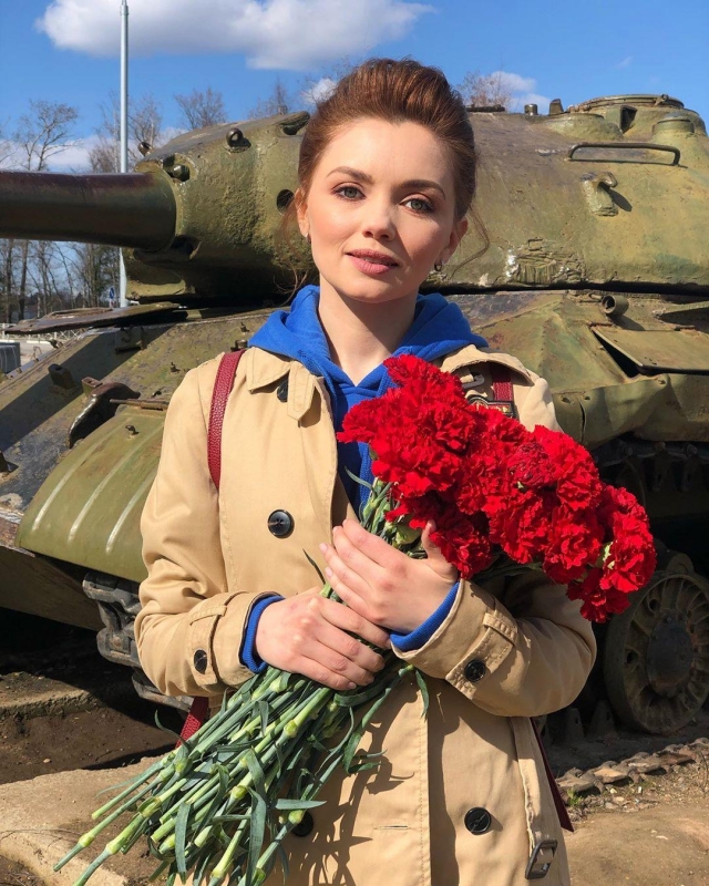 Чтим память о подвиге наших героев! Российские знаменитости поздравляют с Днем Победы - «Домашние Питомцы»