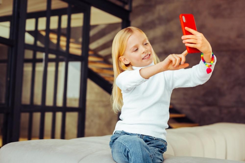 Стоит ли публиковать в соцсетях снимки ребенка: отвечают эксперт компании Avast и психолог - «Домашние Питомцы»