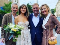 Ксения Собчак затмила 28-летнюю невесту на свадьбе друзей - «Я как Звезда»