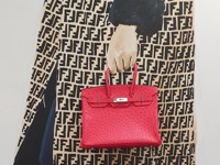 «Ведро» и тоут: 5 сумок, которые всегда будут в моде - «Я и Мода»