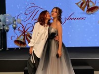 Климова и ее дочь в красивых нарядах вместе вышли в свет - «Я как Звезда»