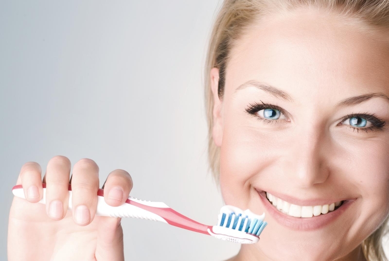 Как ухаживать за зубами, чтобы избежать кариеса: 6 рекомендаций стоматолога - «Я и Здоровье»
