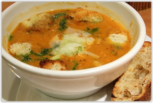 Суп из индейки с сырными гренками - «Первое блюдо»