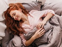 5 способов сохранить укладку во время сна - «Я и Красота»
